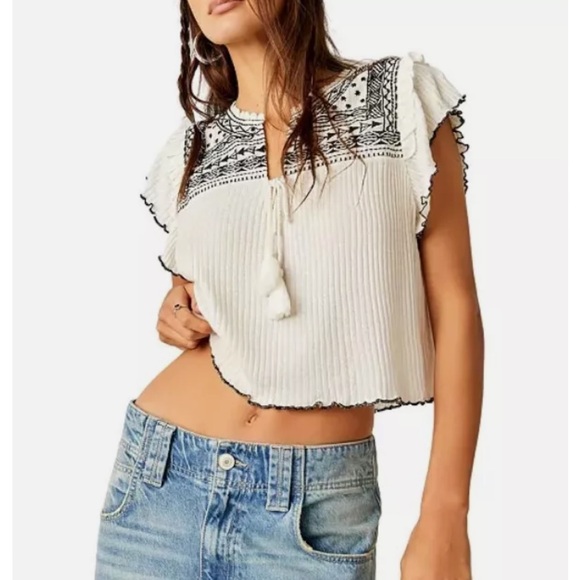 Free People Tops - Free people sarafina embroidered top